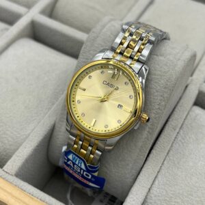 ساعة casio نسائية في علبة - النوع 33