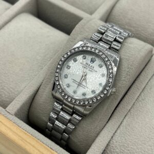 ساعة rolex نسائية في علبة - النوع 58