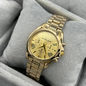 ساعة mk نسائية في علبة - النوع 82